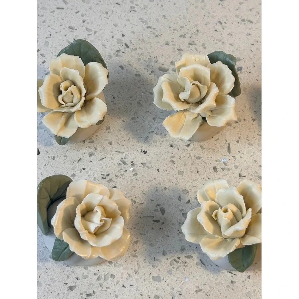 Set of 20 Vitge.Porcelain Flower Wedding Table Card Holders Lavender Cream Roses